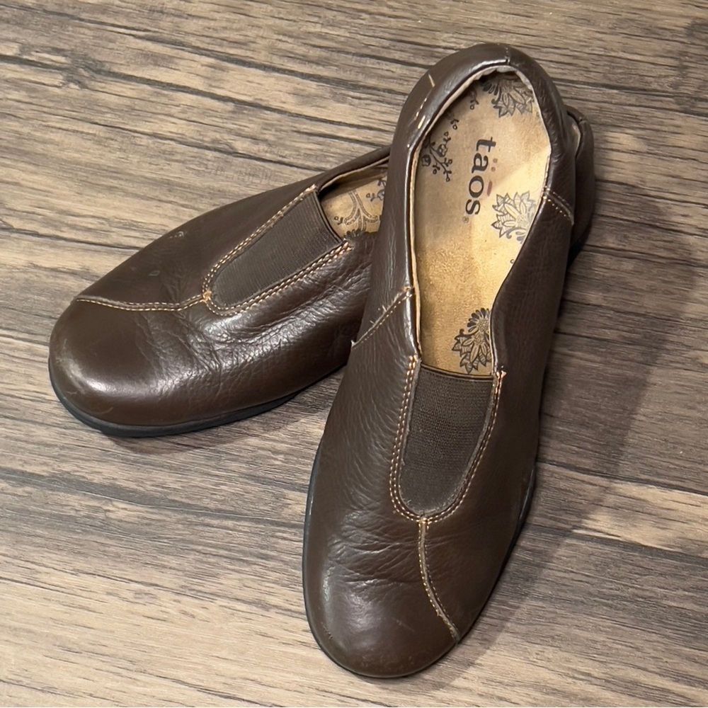 Taos Town Center Leather Dark Brown Slip On Comfort Shoes Flats Walking